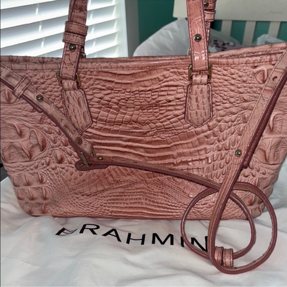 Brahmin Mini Asher Coral Poppy
Melbourne Leather Tote Bag Purse 🩷 - Picture 12 of 17